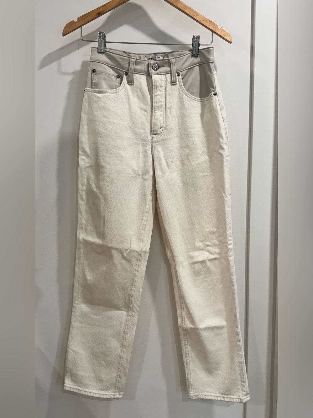Abercrombie & Fitch two-toned straight jeans